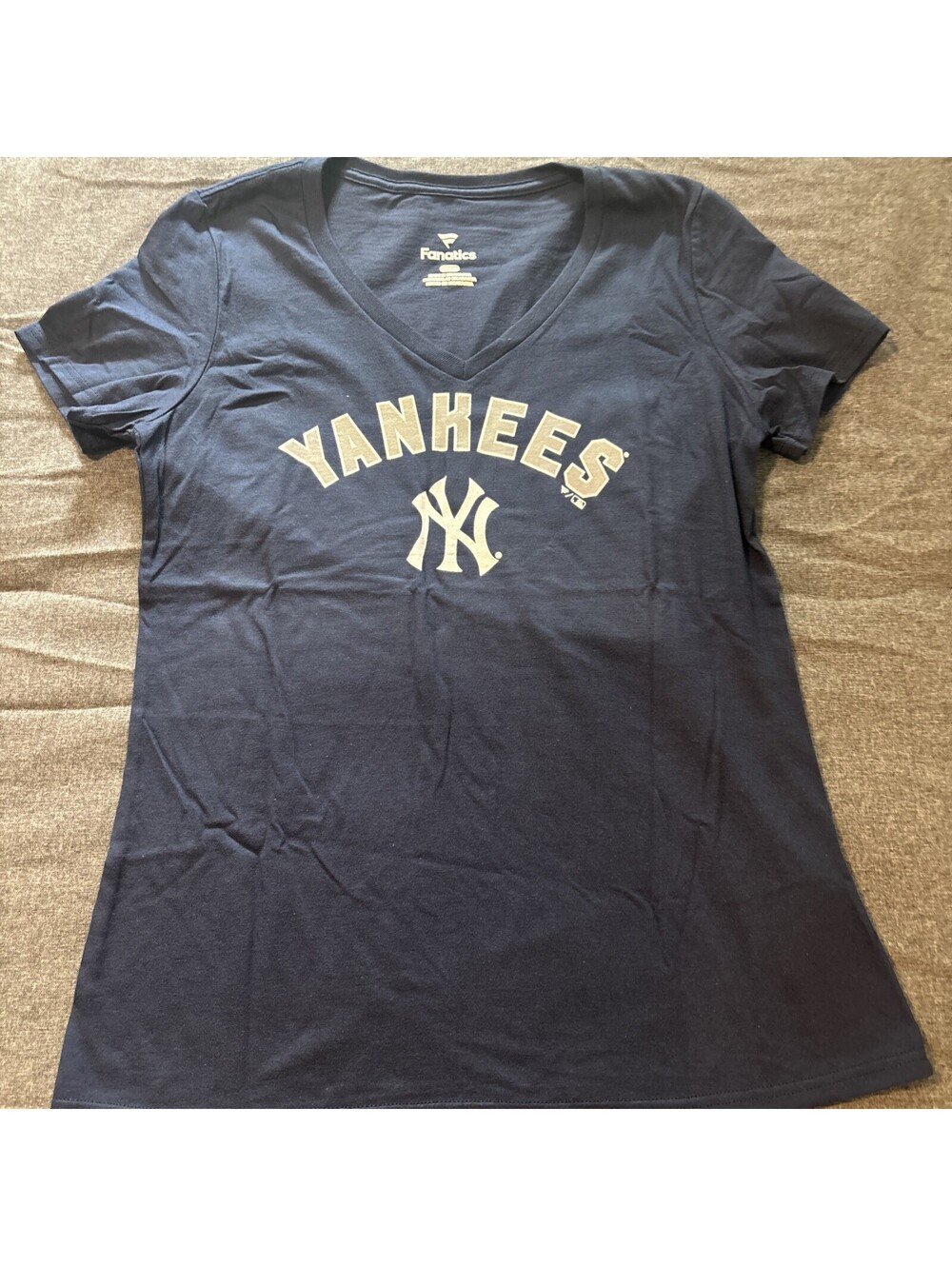 Womans Small New York Yankees Fanatics T-Shirt New without Tags